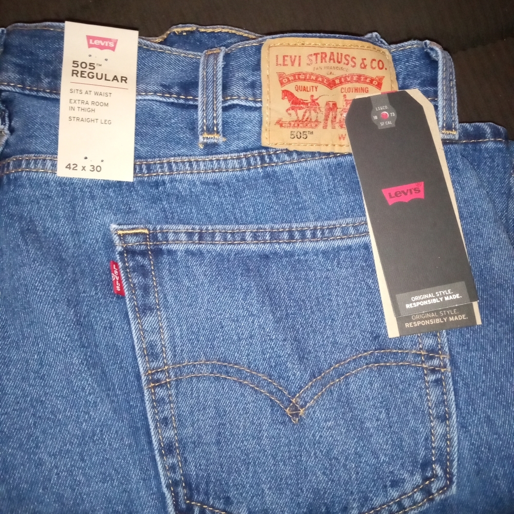 Men Levi's  505 Regular